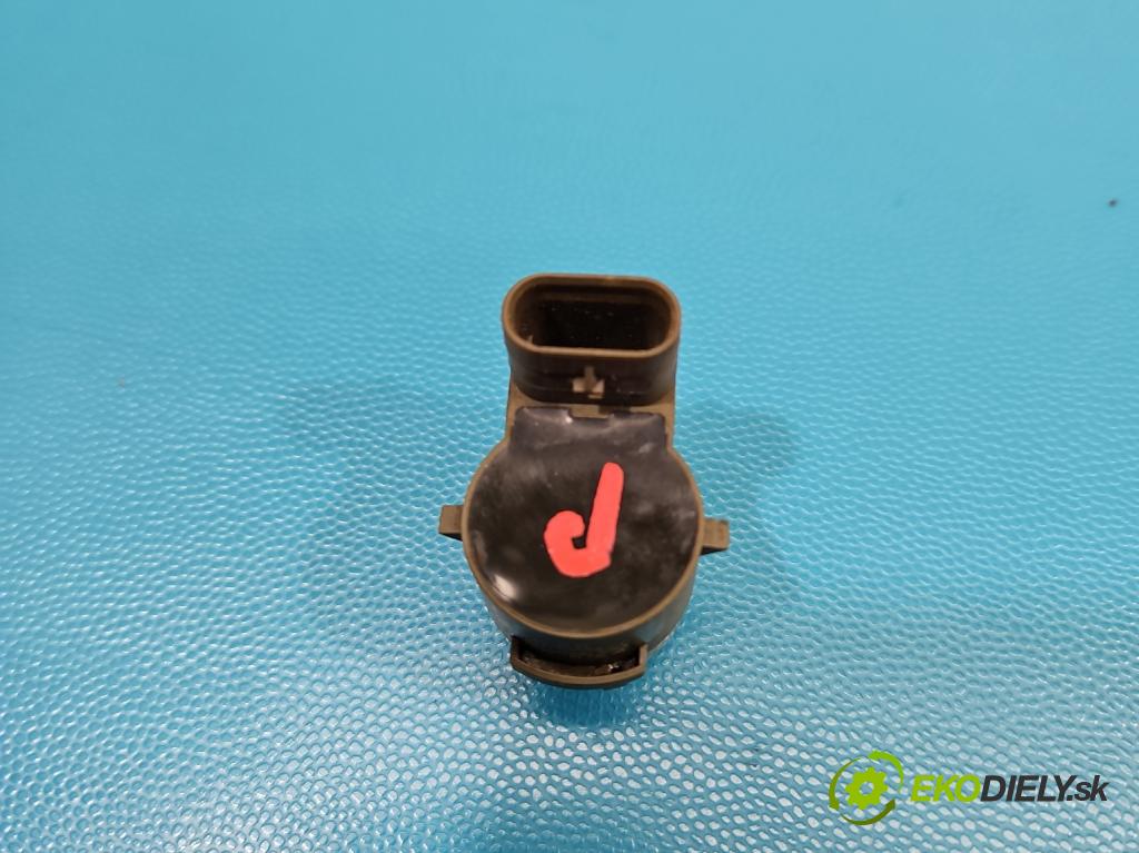 Jaguar F-Pace 16- 2.0d 241KM automatic 177 kW 1999 cm3 5- snímač parkování JK83-15K859-CC