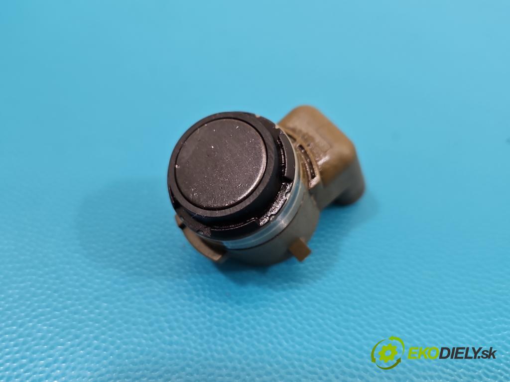 Jaguar F-Pace 16- 2.0d 241KM automatic 177 kW 1999 cm3 5- snímač parkovaní: JK83-15K859-CC