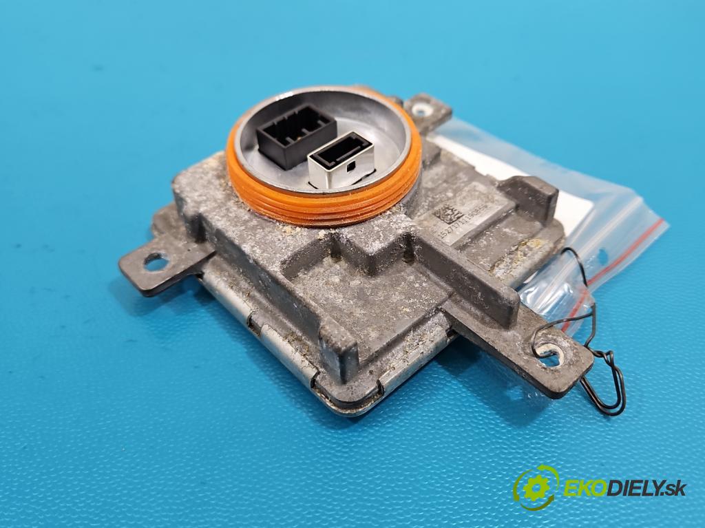 Jaguar F-Pace 16- 2.0d 241KM automatic 177 kW 1999 cm3 5- měnič xenon 1036060061 (Řídící jednotka xenonu)