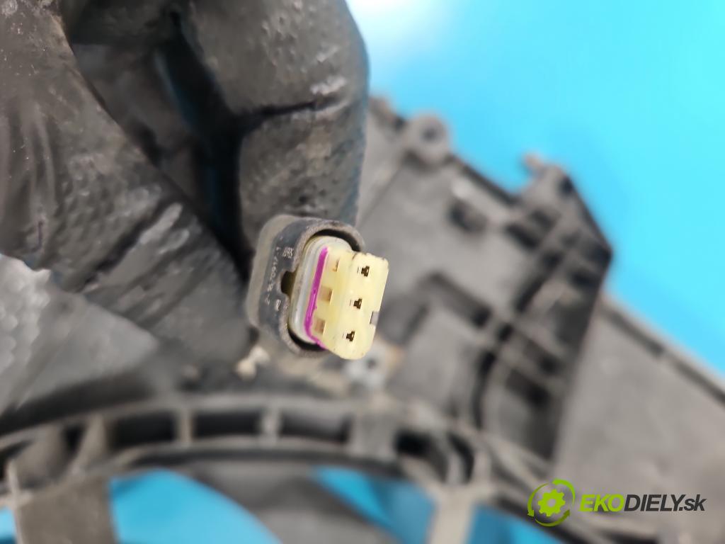 Jaguar F-Pace 16- 2.0d 241KM automatic 177 kW 1999 cm3 5- Ventilátor chladiča HK83-8C607-AF