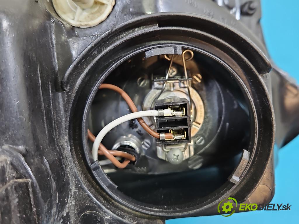 Opel Corsa C 2000-2006 1.2 16V 75 hp manual 55 kW 1199 cm3 3- světlo levý  (Klika dveří ostatní)