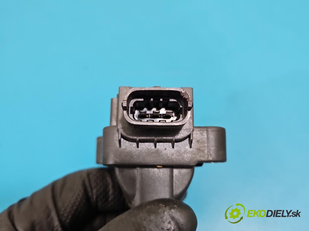 Mercedes C W203 2000-2007 2.0 kompressor 163 HP manual 120 kW 1998 cm3 4- cievka zapaľovacia 0040100080 (Zapaľovacia cievka)