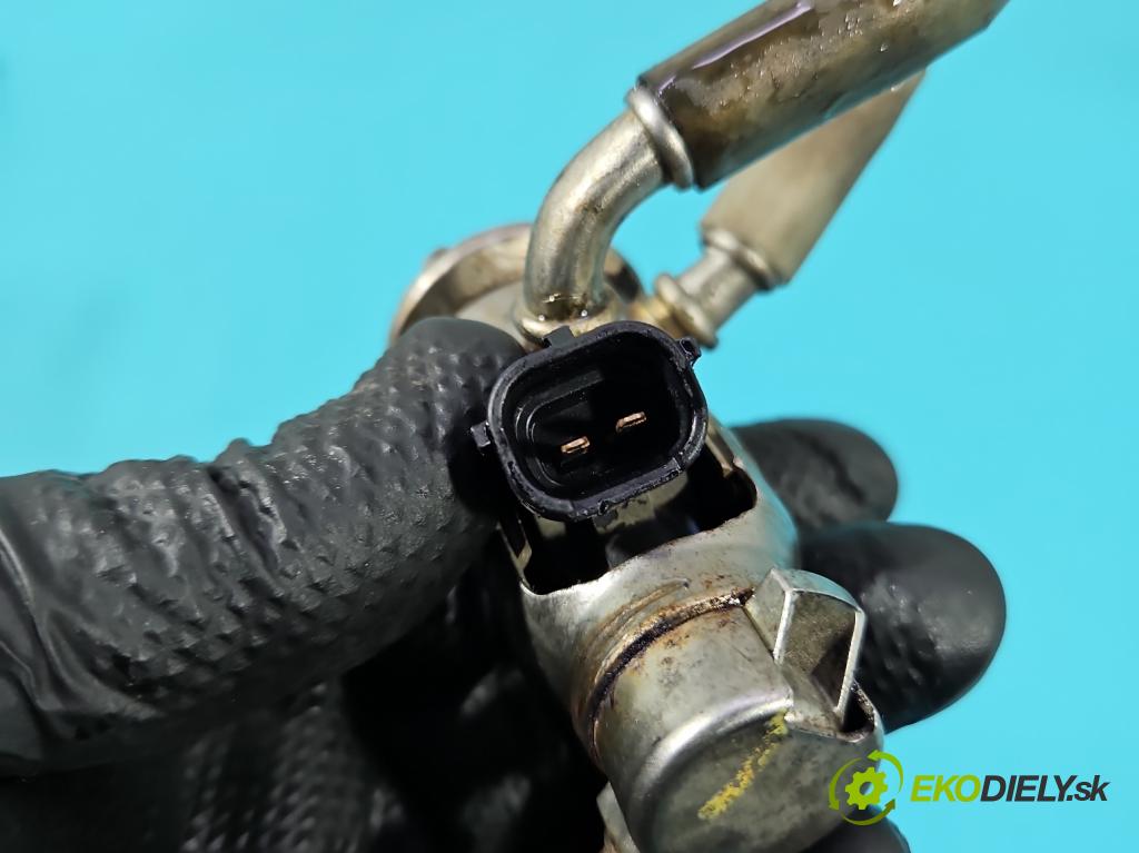 Dacia Dokker 2012- 1.5 dci 95 HP manual 70 kW 1461 cm3 5- vstrek 208995377R (Vstrekovač paliva)