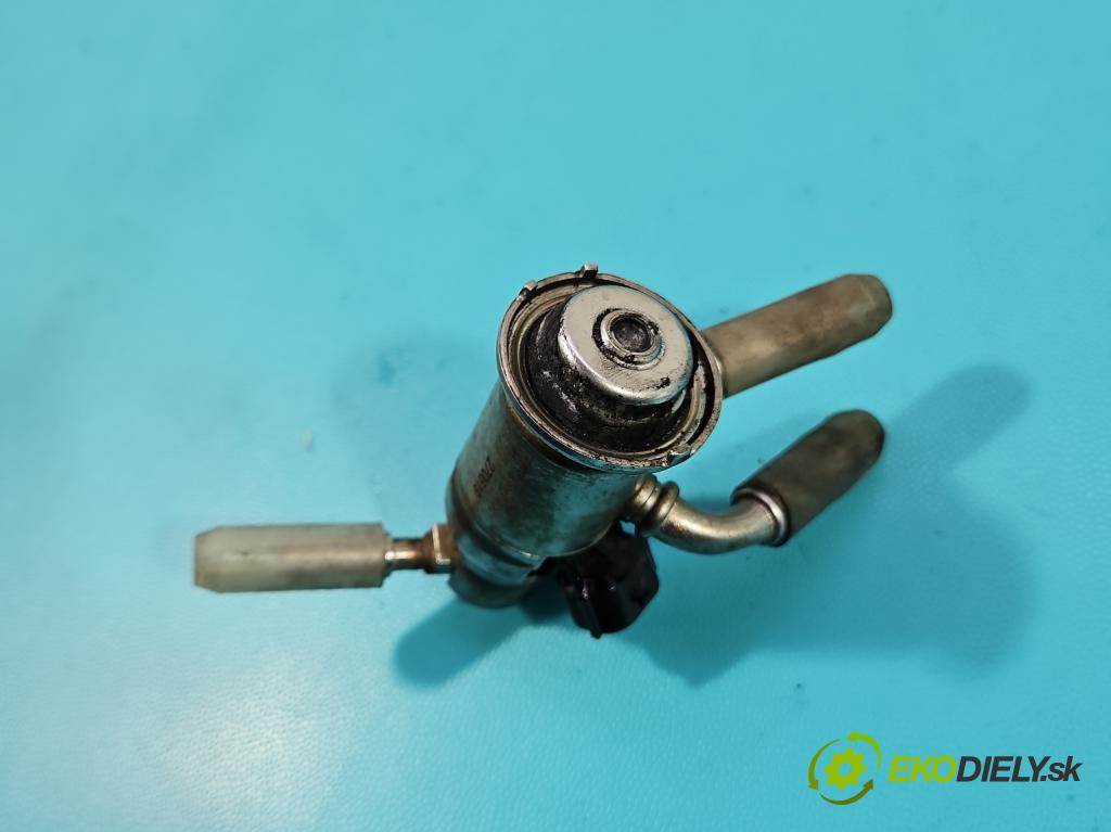 Dacia Dokker 2012- 1.5 dci 95 HP manual 70 kW 1461 cm3 5- vstrek 208995377R (Vstrekovač paliva)