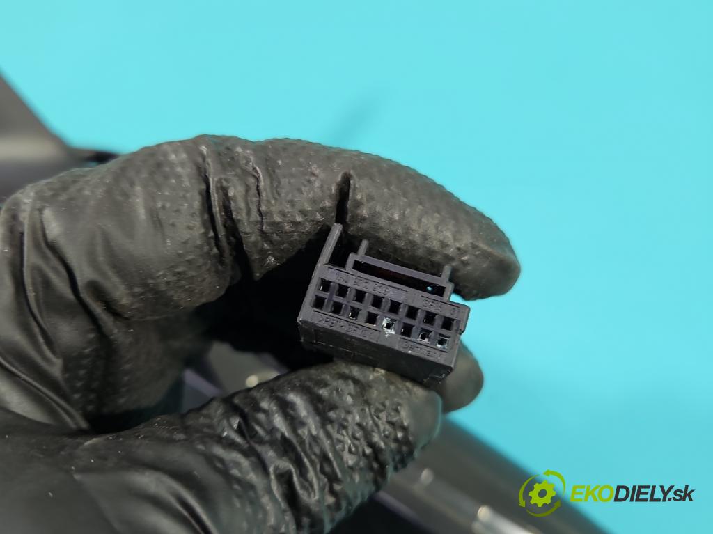 Audi A5 8T 2007-2016 1.8 TFSI 170 HP manual 125 kW 1798 cm3 2- zrkadlo pravé  (Kľučka dverí ostatné)