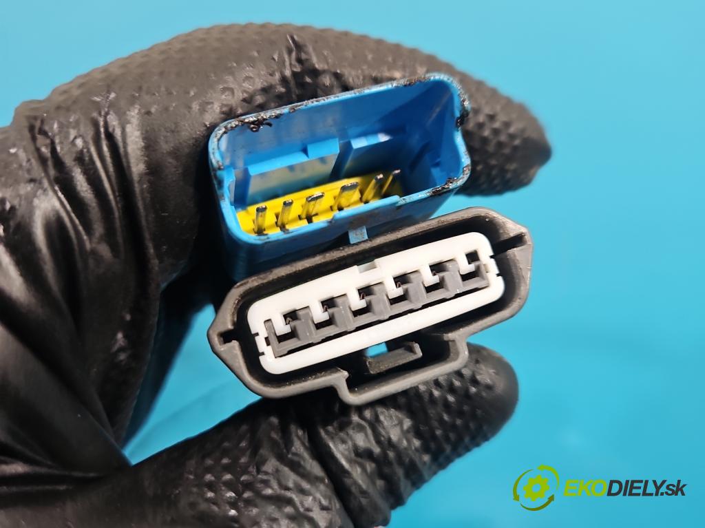 Dacia Dokker 2012- 1.5 dci 95 HP manual 70 kW 1461 cm3 5- Zväzok: ostatné 240539680R