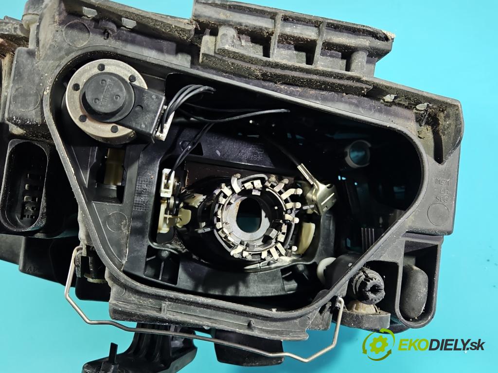Audi A5 8T 2007-2016 1.8 TFSI 170 HP manual 125 kW 1798 cm3 2- Reflektor: ľavý 8T0941003AD (Kľučka dverí ostatné)