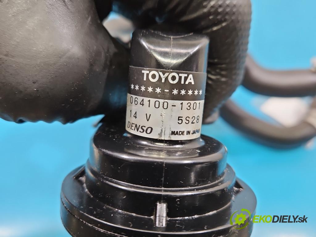 Lexus NX I 2014-2021 2.5 16V 155 HP automatic 114 kW 2494 cm3 5- pompa obehu voda: 064100-1301