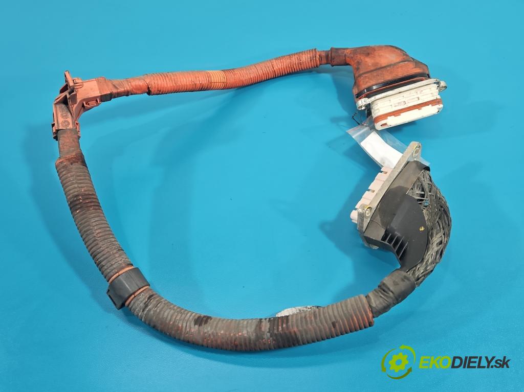 Lexus NX I 2014-2021 2.5 16V 155 HP automatic 114 kW 2494 cm3 5- Zväzok: ostatné G2148-48070