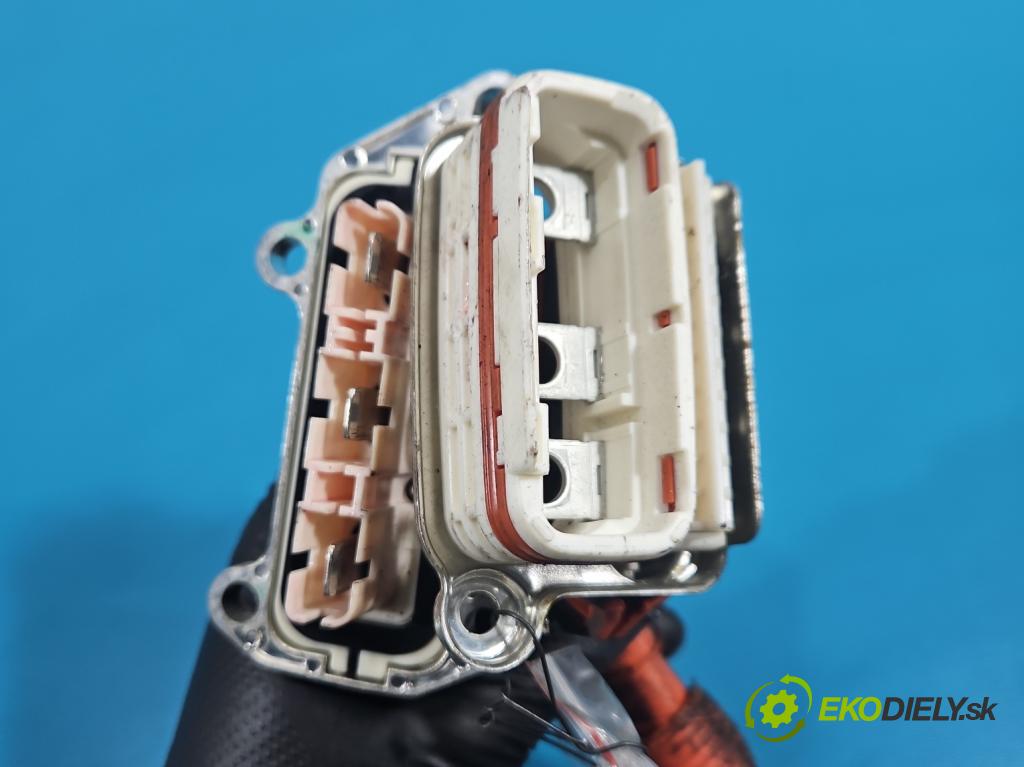 Lexus NX I 2014-2021 2.5 16V 155 HP automatic 114 kW 2494 cm3 5- Zväzok: ostatné G2148-48070