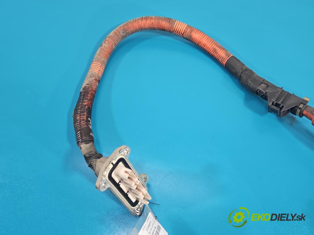 Lexus NX I 2014-2021 2.5 16V 155 HP automatic 114 kW 2494 cm3 5- Zväzok: ostatné G1148-48070A