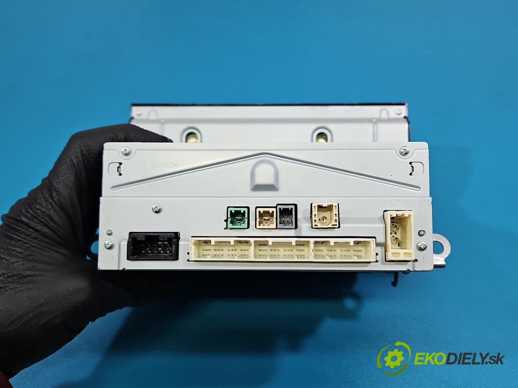 Toyota Corolla E21 2019- 1.8 16V 98 HP automatic 72 kW 1798 cm3 4- Radio originál 86140-02820