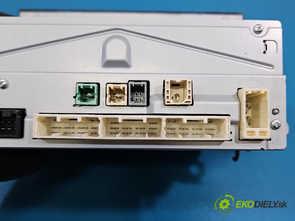 Toyota Corolla E21 2019- 1.8 16V 98 HP automatic 72 kW 1798 cm3 4- Radio originál 86140-02820