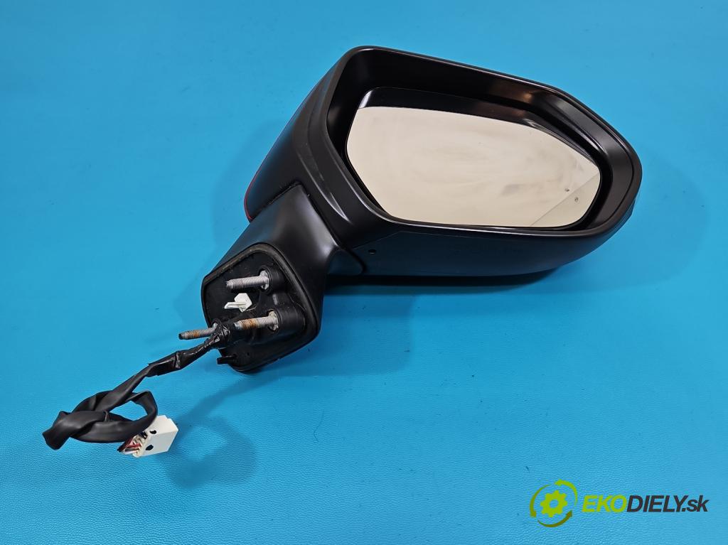 Toyota Corolla E21 2019- 1.8 16V 98 HP automatic 72 kW 1798 cm3 4- zrkadlo pravé  (Kľučka dverí ostatné)