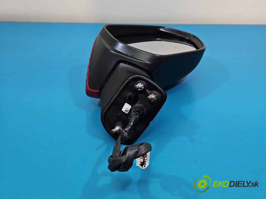 Toyota Corolla E21 2019- 1.8 16V 98 HP automatic 72 kW 1798 cm3 4- zrkadlo pravé  (Kľučka dverí ostatné)