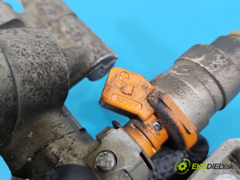 Fiat Siena 1.2 8V 73 HP manual 54 kW 1242 cm3 4- vstrek IW057 (Vstrekovač paliva)