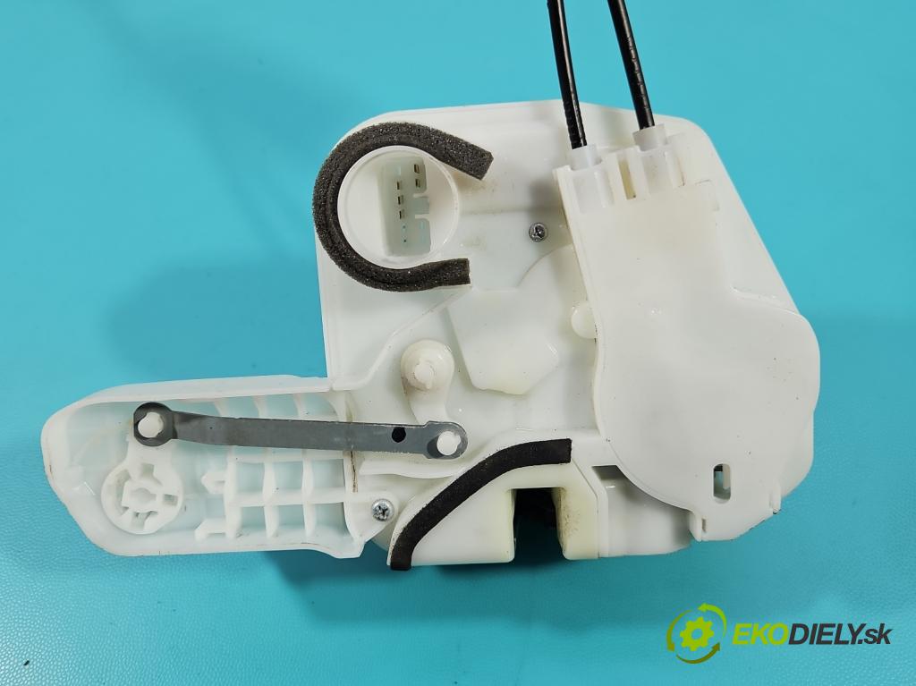 Mitsubishi Eclipse Cross  1.5 T 163 HP manual 120 kW 1499 cm3 5- zámok predné ľavý