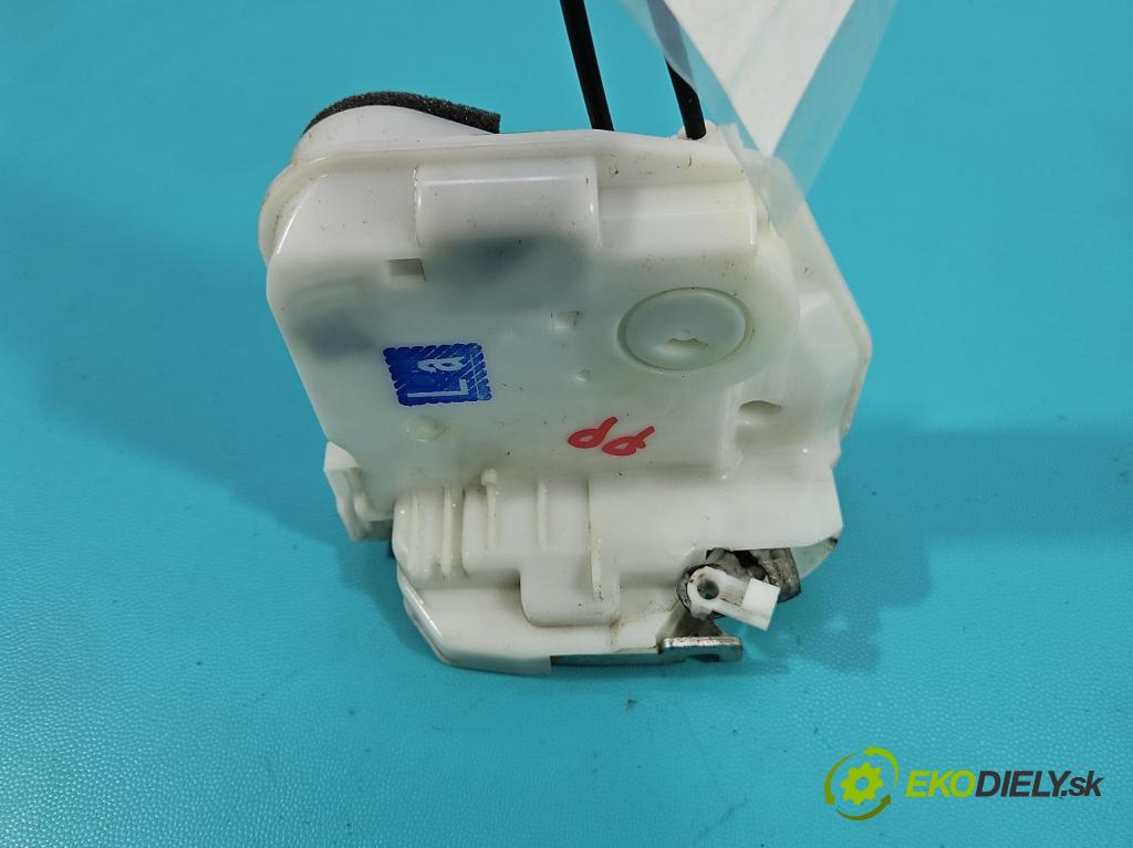 Mitsubishi Eclipse Cross  1.5 T 163 HP manual 120 kW 1499 cm3 5- zámok predné pravý