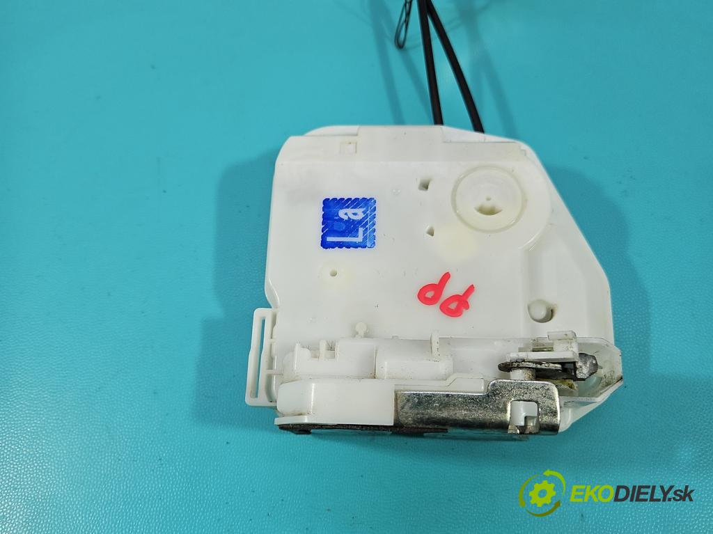 Mitsubishi Eclipse Cross  1.5 T 163 HP manual 120 kW 1499 cm3 5- zámok predné pravý