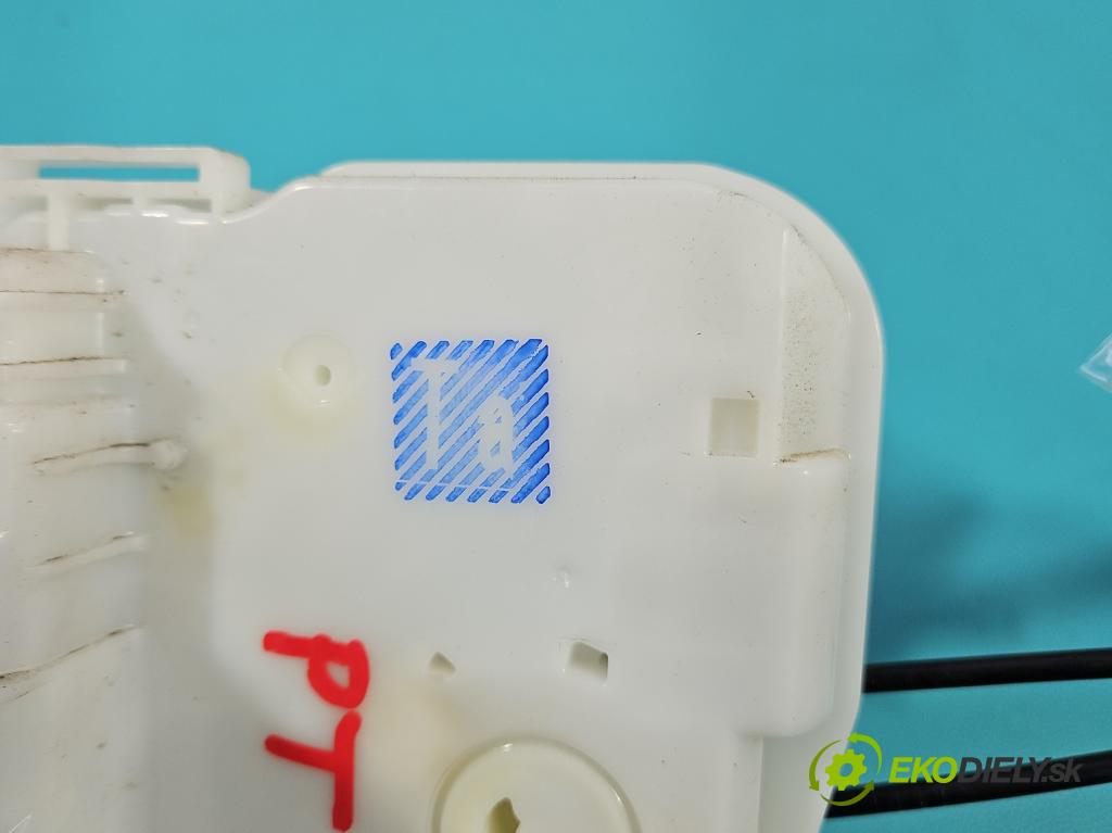 Mitsubishi Eclipse Cross  1.5 T 163 HP manual 120 kW 1499 cm3 5- zámok zadné pravý