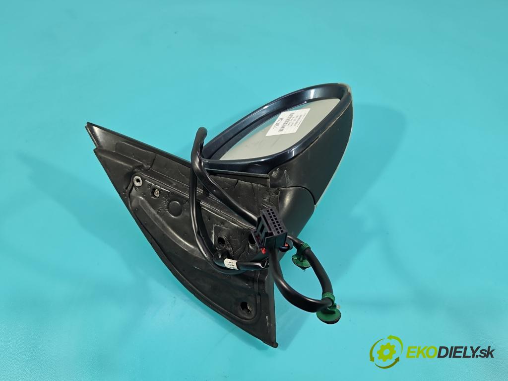 Vw Golf V 2003-2009 1.6 FSI 116 HP manual 85 kW 1598 cm3 5- zrkadlo pravé  (Kľučka dverí ostatné)