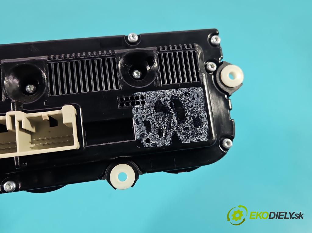 Vw Golf V 2003-2009 1.6 FSI 116 hp manual 85 kW 1598 cm3 5- palubní deska panel topení