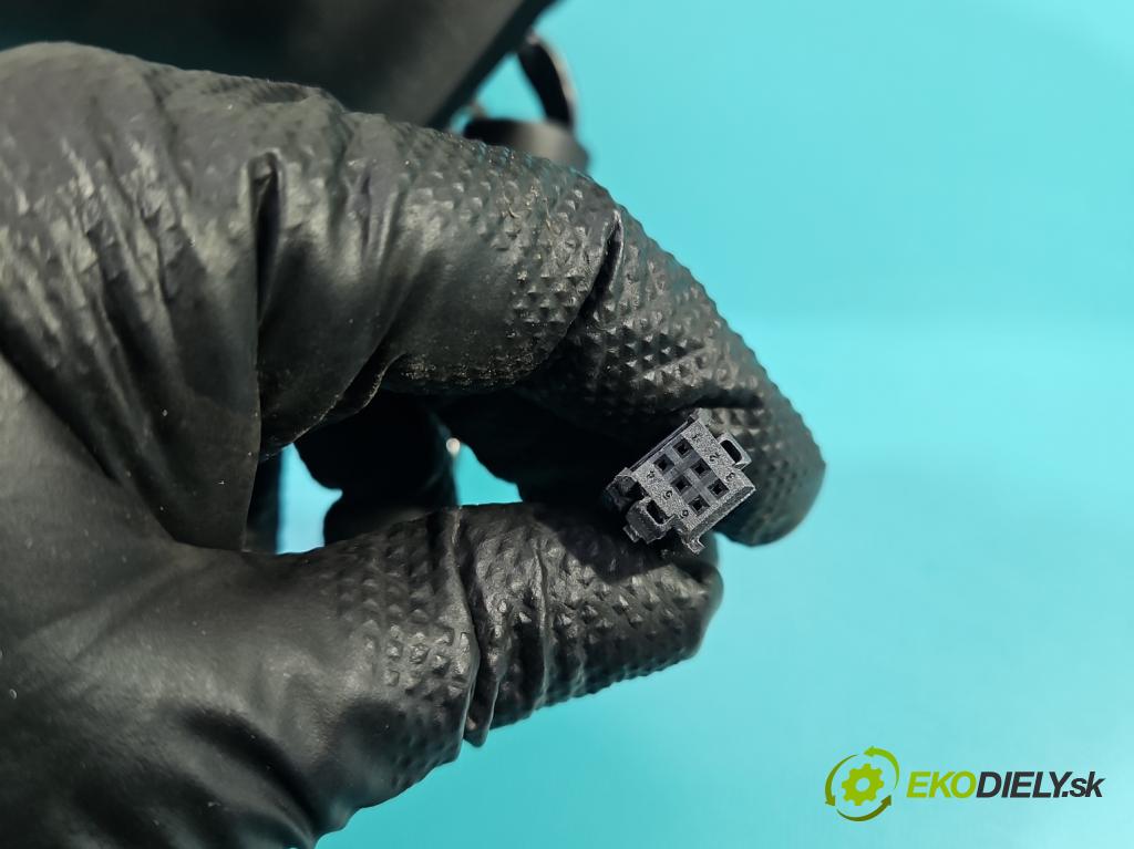 Citroen C3 I 2002-2009 1.4 hdi 68 HP manual 50 kW 1398 cm3 5- zrkadlo pravé  (Kľučka dverí ostatné)