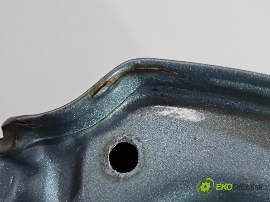 Hyundai Tucson I 2004-2009 2.0 16V XD20: 141 hp  104 kW 1975 cm3 5- kapota přední