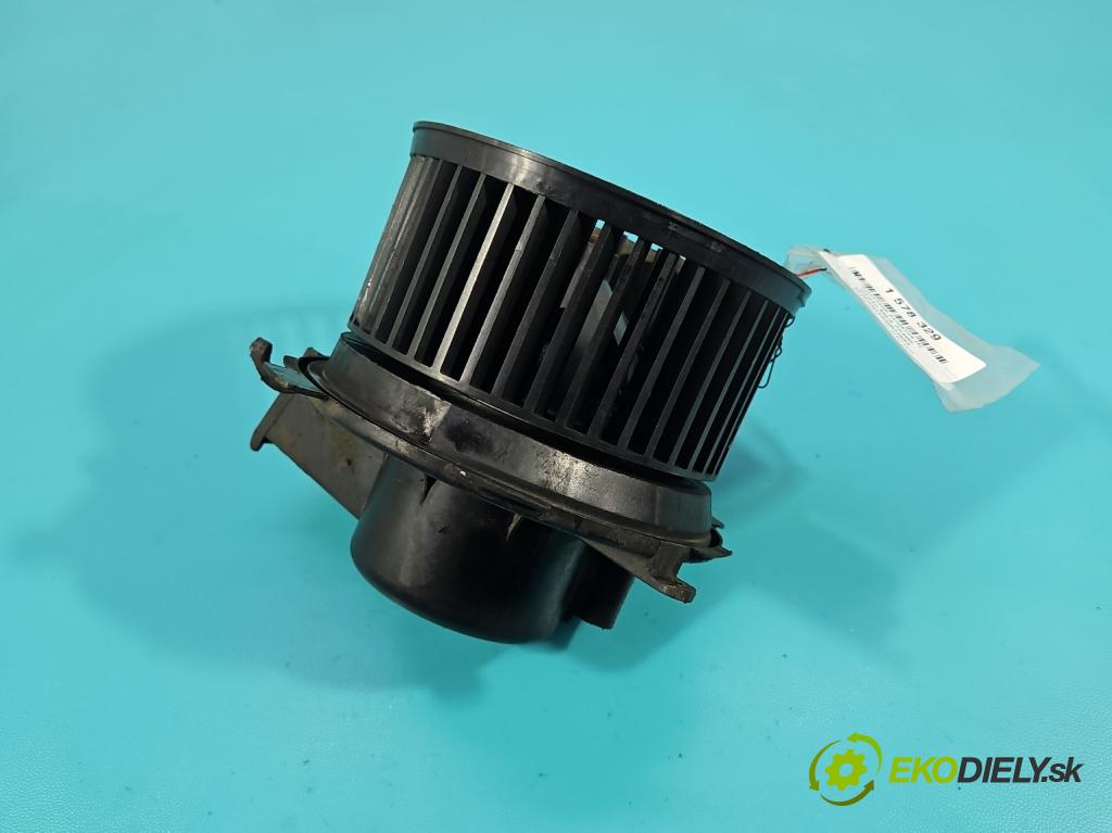 Citroen Xsara Picasso 2.0 hdi 110 hp manual 81 kW 1997 cm3 5- ventilátor vzduchu 64245