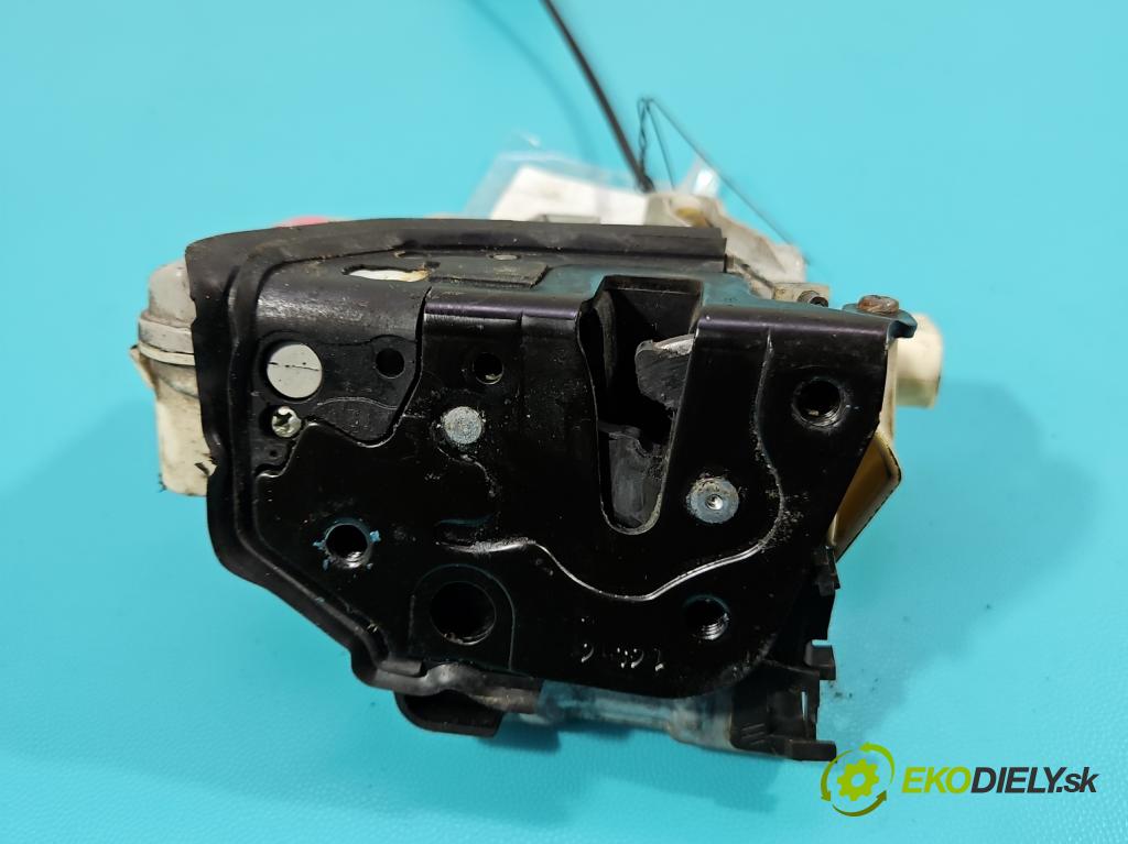 Audi A5 8T 2007-2016 1.8 TFSI 170 HP manual 125 kW 1798 cm3 2- zámok predné ľavý 8J1837015A