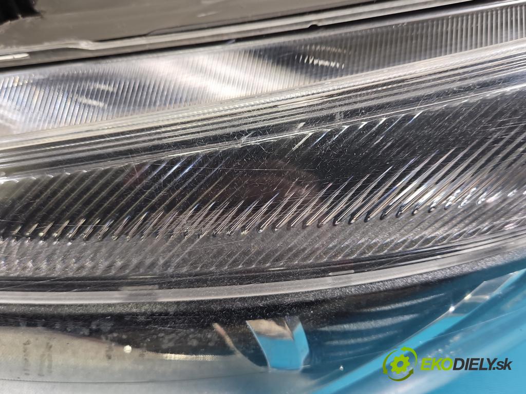 Opel Astra IV 2009-2015 1.4 T 140 HP manual 103 kW 1364 cm3 5- Reflektor: ľavý 13253650 (Kľučka dverí ostatné)
