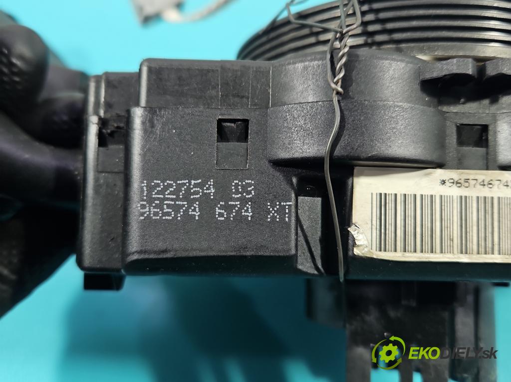 Citroen Xsara Picasso 2.0 hdi 110 HP manual 81 kW 1997 cm3 5- prepínač komplex: 96574674XT (Prepínacie páčky pod volantom)