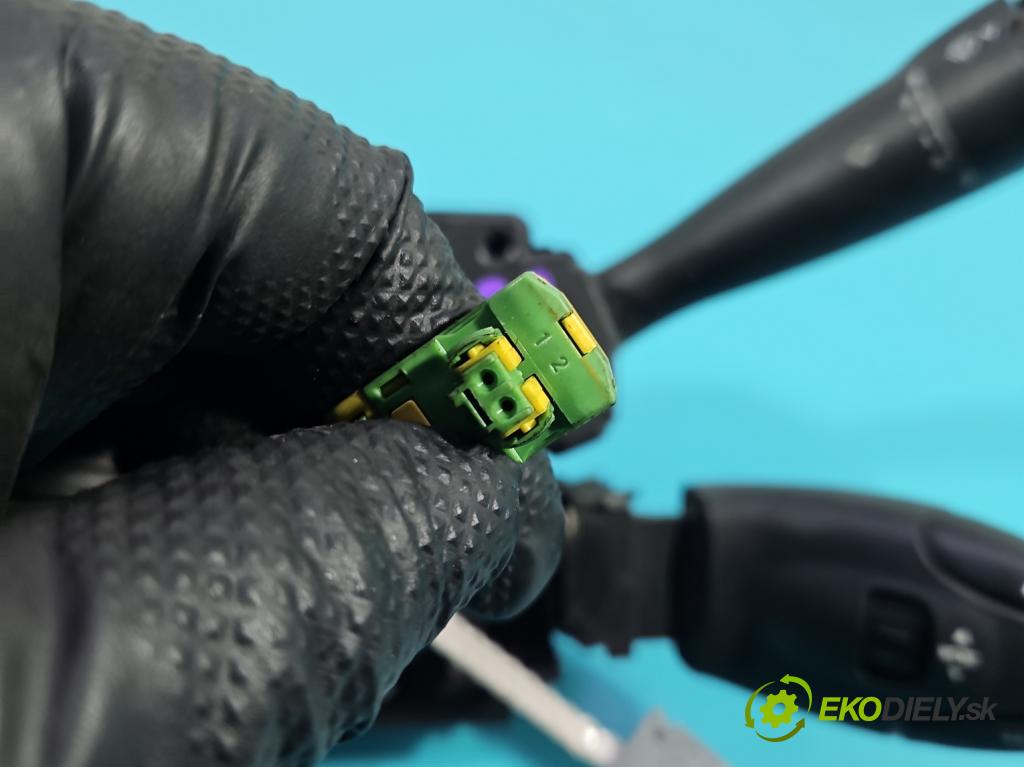 Citroen Xsara Picasso 2.0 hdi 110 HP manual 81 kW 1997 cm3 5- prepínač komplex: 96574674XT (Prepínacie páčky pod volantom)