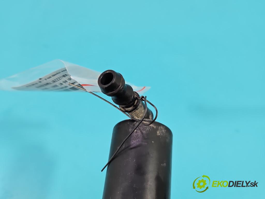 Audi A5 8T 2007-2016 1.8 TFSI 170 HP manual 125 kW 1798 cm3 2- ostrekovač reflektor: pravý 8T0955102