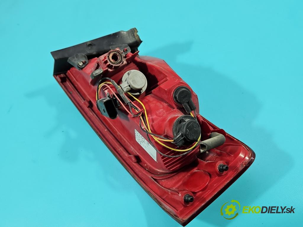 Audi A5 8T 2007-2016 1.8 TFSI 170 HP manual 125 kW 1798 cm3 2- svetlo / reflektor zadné ľavé 8T0945095 (Kľučka dverí ostatné)