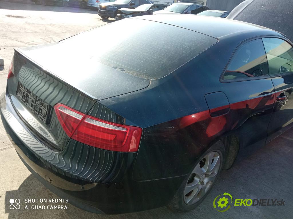 Audi A5 8T 2007-2016 1.8 TFSI 170 hp manual 125 kW 1798 cm3 2- světlo zadní pravé 8T0945094 (Klika dveří ostatní)