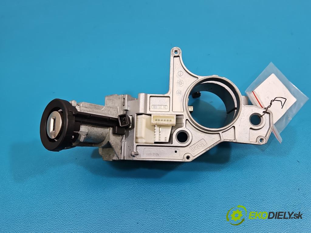 Opel Astra III 2004-2014 1.6 16V 105 hp manual 77 kW 1598 cm3 5- spínací skříňka  (Spínací skříňka)