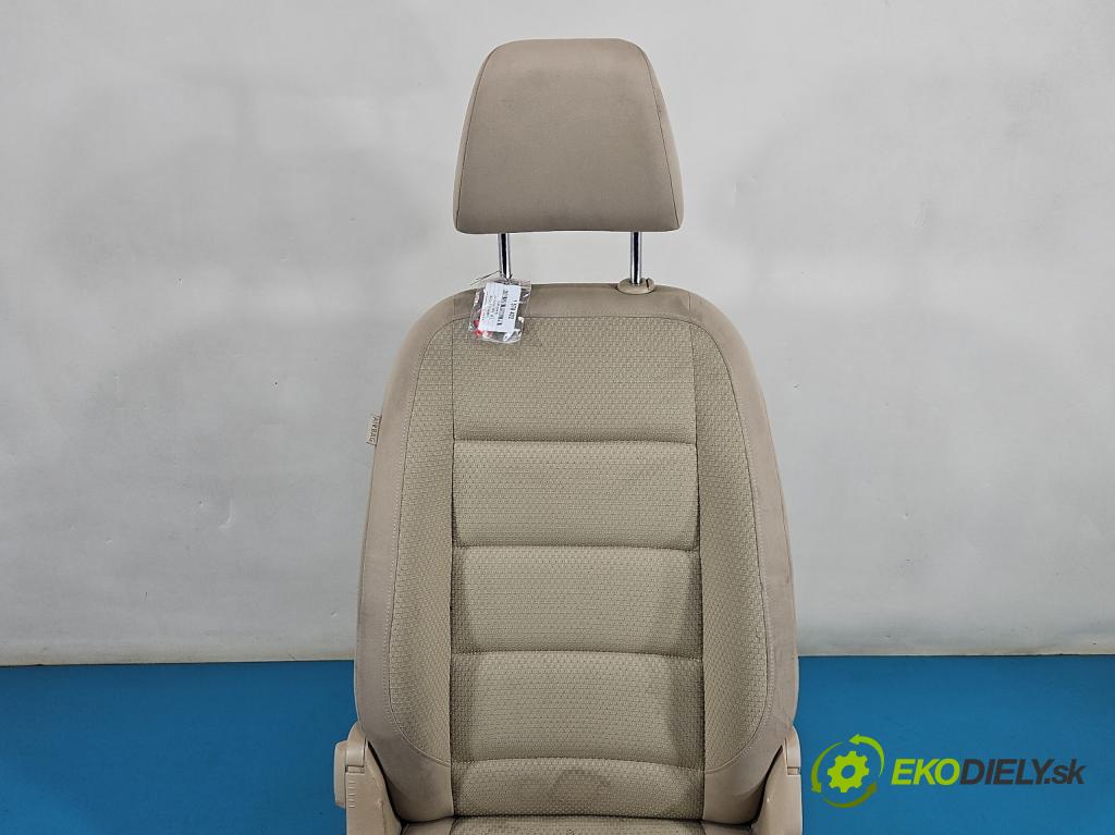 Vw Touran I 2003-2015 2.0 tdi 140 HP manual 103 kW 1968 cm3 5- Sedačka pravý (Sedadlo)