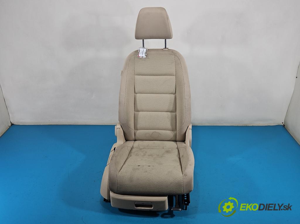 Vw Touran I 2003-2015 2.0 tdi 140 HP manual 103 kW 1968 cm3 5- Sedačka pravý  (Sedadlo)