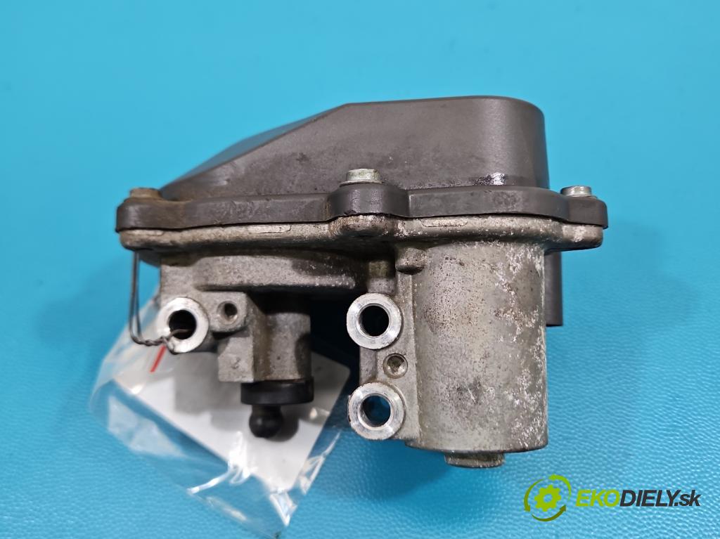 Vw Passat B6 2005-2010 2.0 TFSI 200 HP automatic 147 kW 1984 cm3 5- Ovladač: klapky: kolektor 06F133482E (Motorček ostatné)