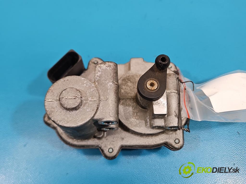 Vw Passat B6 2005-2010 2.0 TFSI 200 HP automatic 147 kW 1984 cm3 5- Ovladač: klapky: kolektor 06F133482E (Motorček ostatné)