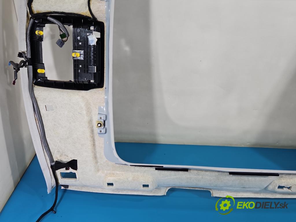 Jaguar F-Pace 16- Do tlaku