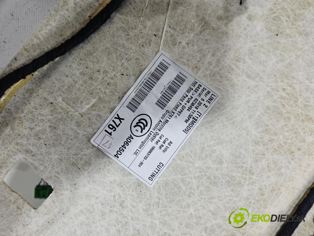 Jaguar F-Pace 16- Do tlaku