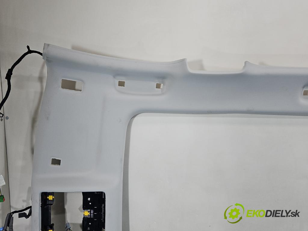 Jaguar F-Pace 16- Do tlaku