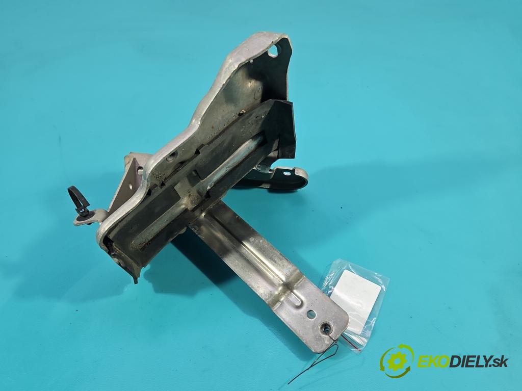 Bmw i3 2013–2022 0.0 elektrický: 170 HP automatic 125 kW 1 cm3 5- Upevnenie: 8602813