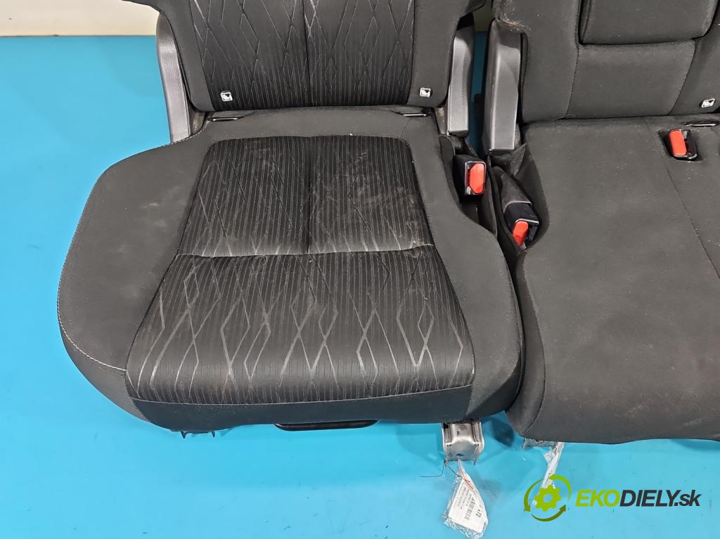 Mitsubishi Eclipse Cross 1.5 T 163 HP manual 120 kW 1499 cm3 5- Pohovka: zadné (Sedadlo)