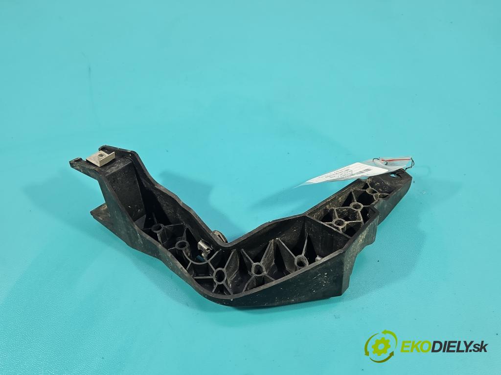 Bmw i3 2013–2022 0.0 elektrický: 170 HP automatic 125 kW 1 cm3 5- Upevnenie: 7331555