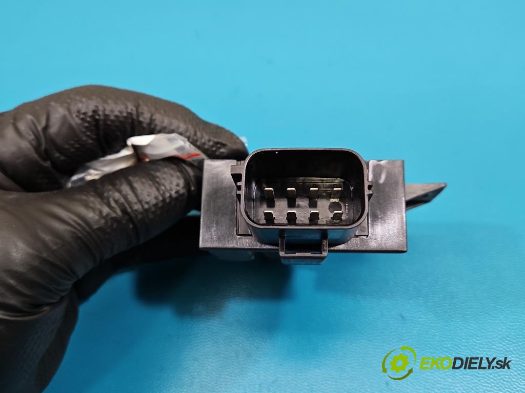 Jaguar F-Pace 16- 2.0d 241KM automatic 177 kW 1999 cm3 5- řídící jednotka FK72-9D370-AF