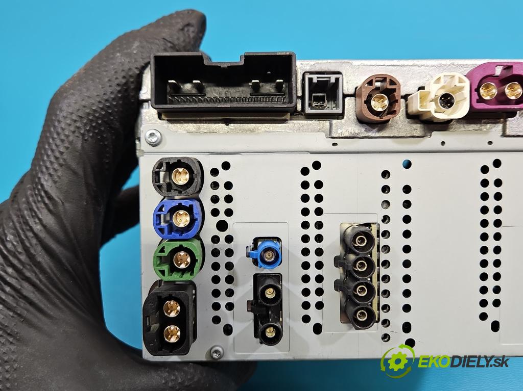 Jaguar F-Pace 16- 2.0d 241KM automatic 177 kW 1999 cm3 5- Radio originál HPLA-19C211-AF