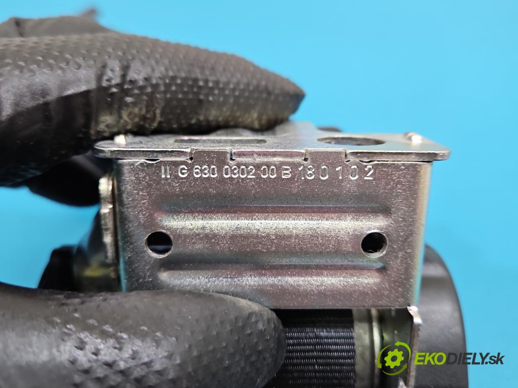 Jaguar F-Pace 16- 2.0d 241KM automatic 177 kW 1999 cm3 5- stěna bezpečnost zadní pravý 631752900C